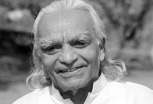 Pełni wdzięczności pamiętamy i pomagamy